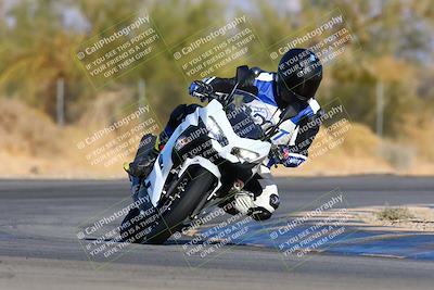 media/Jan-08-2022-SoCal Trackdays (Sat) [[1ec2777125]]/Turn 2 (150pm)/